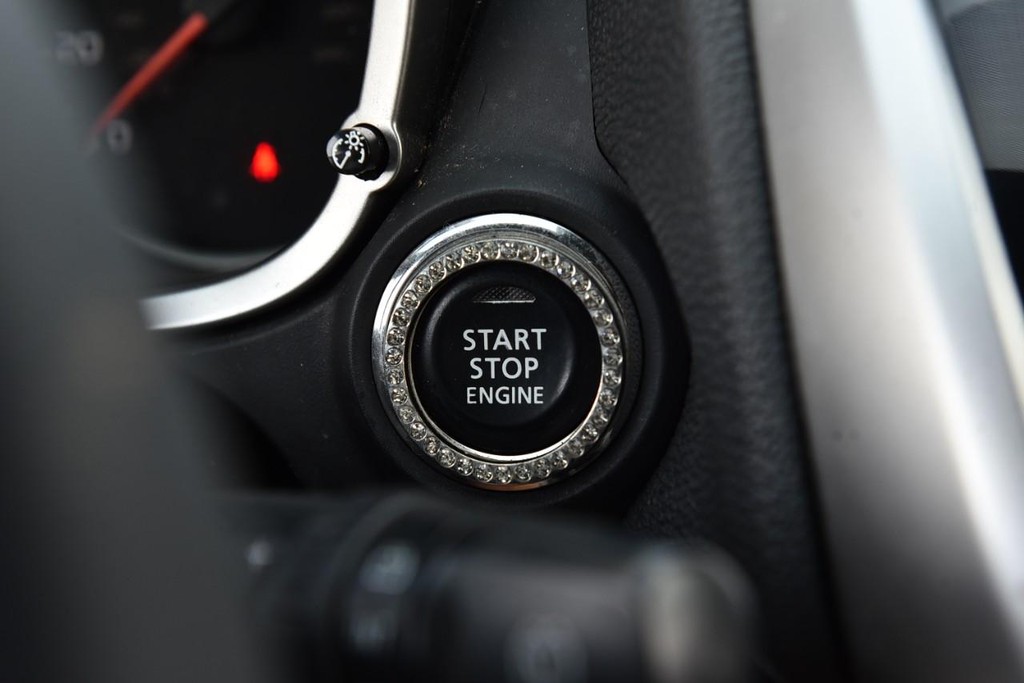 Mitsubishi Eclipse Cross Vehicle Image 18