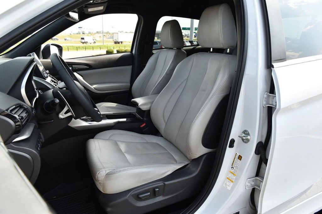 Mitsubishi Eclipse Cross Vehicle Image 20