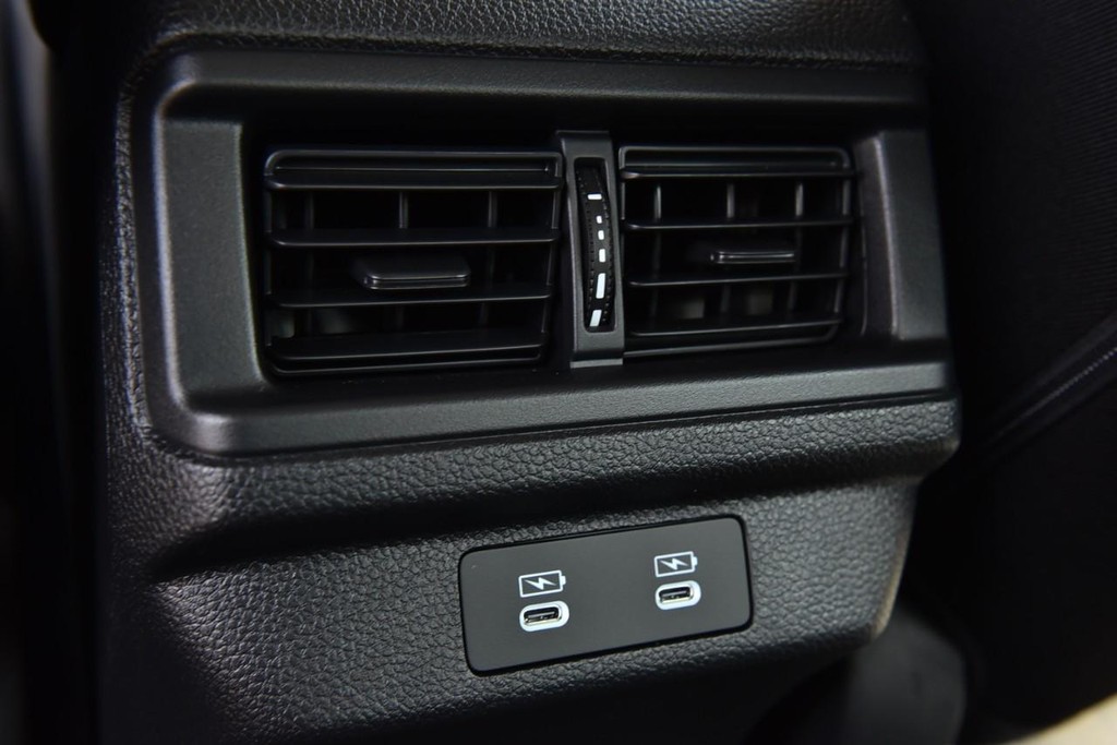 Honda Accord Sedan Vehicle Image 23