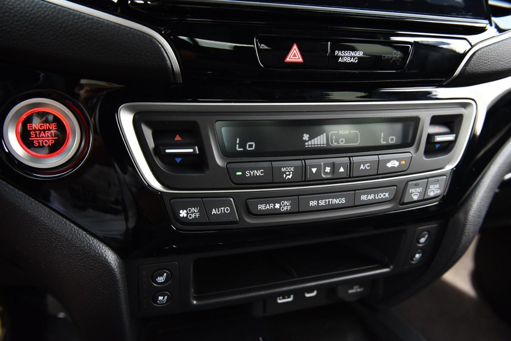 Honda Ridgeline Vehicle Full-screen Gallery Image 18