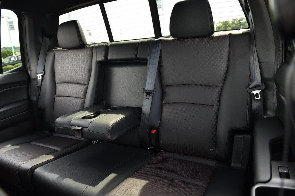 Honda Ridgeline Vehicle Full-screen Gallery Image 28
