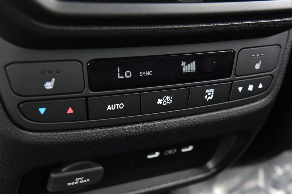 Honda Ridgeline Vehicle Full-screen Gallery Image 30