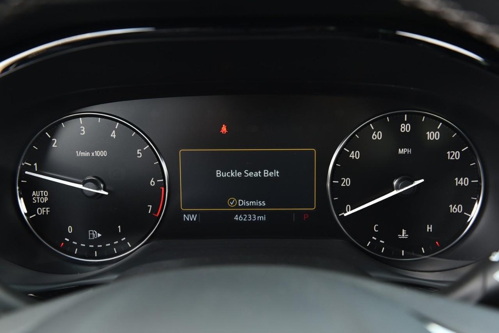 Buick Envision Vehicle Full-screen Gallery Image 12