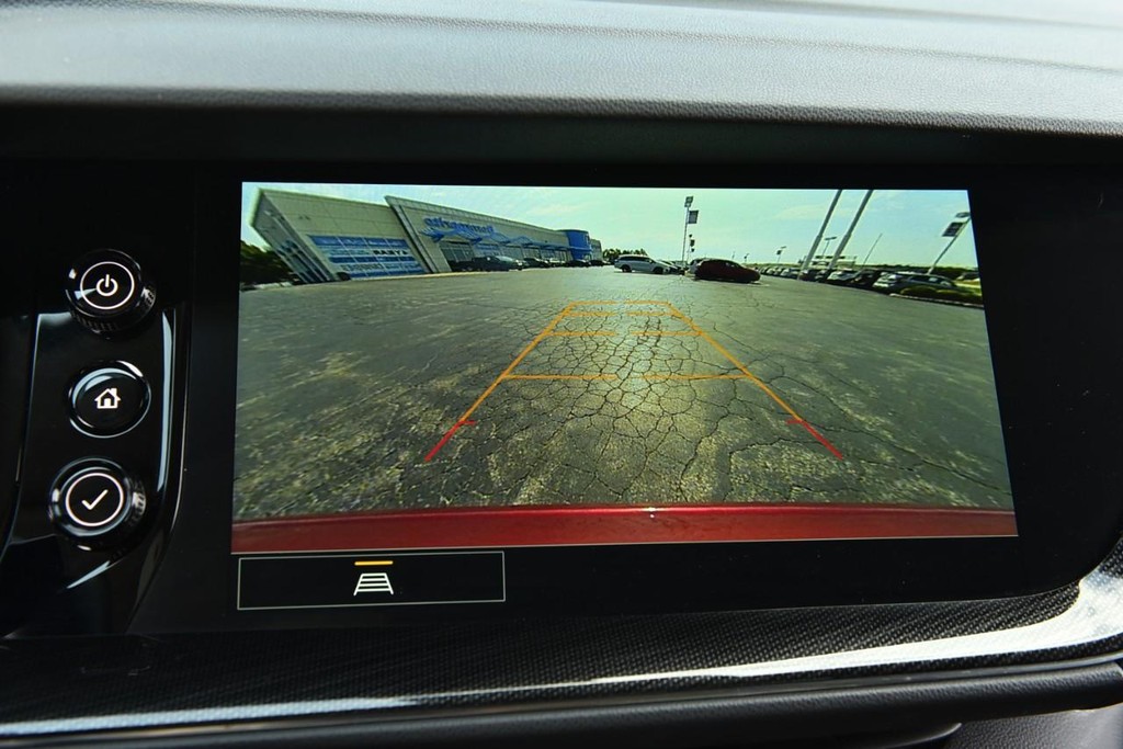 Buick Envision Vehicle Full-screen Gallery Image 13