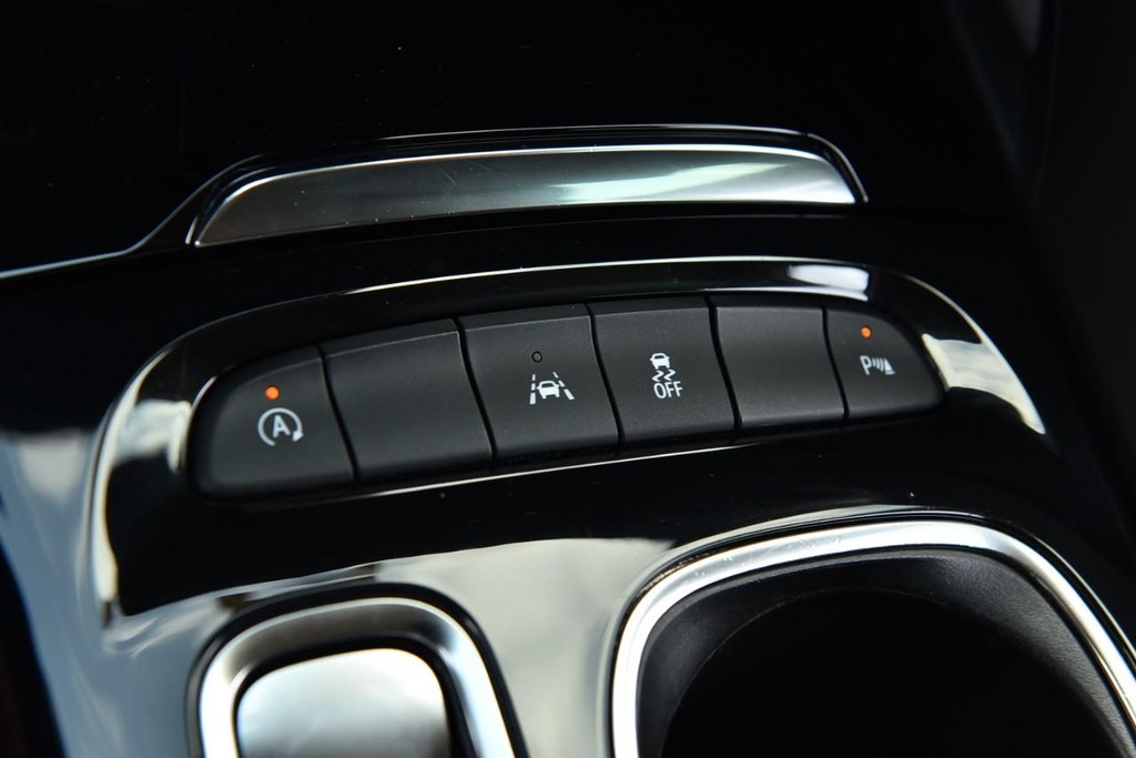 Buick Envision Vehicle Full-screen Gallery Image 16