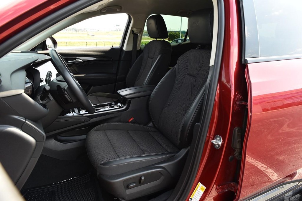 Buick Envision Vehicle Full-screen Gallery Image 20