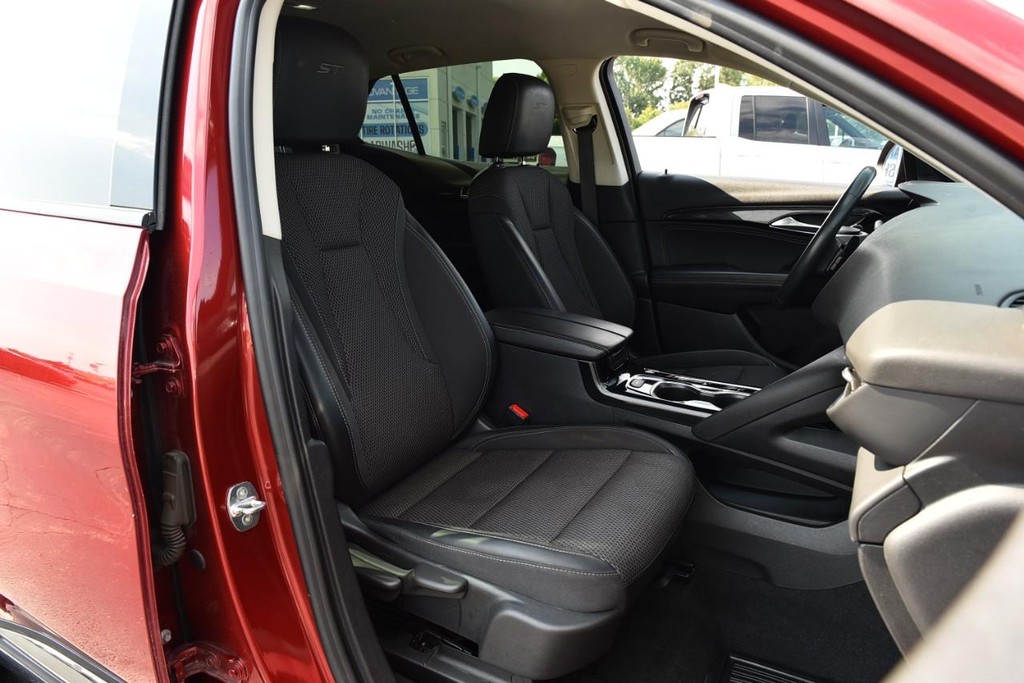 Buick Envision Vehicle Full-screen Gallery Image 21
