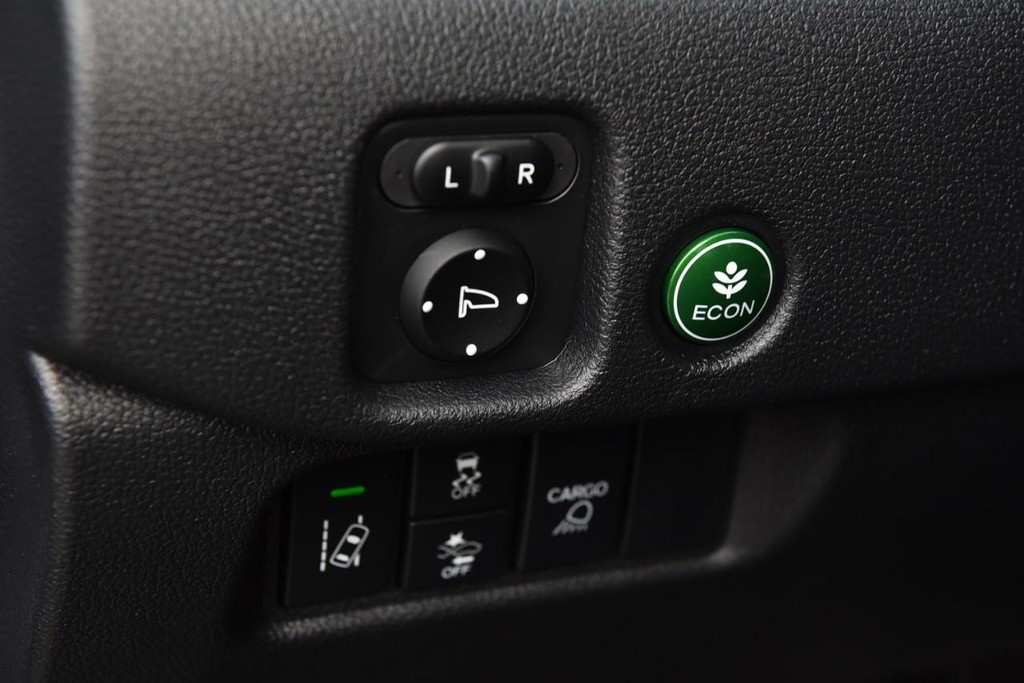 Honda Ridgeline Vehicle Image 13