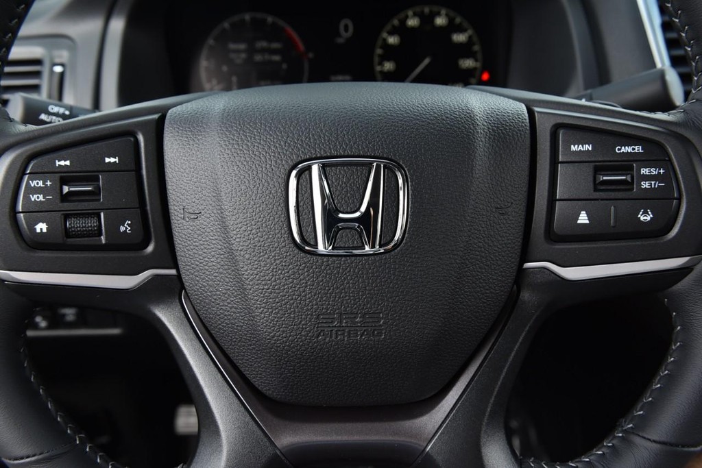 Honda Ridgeline Vehicle Image 24