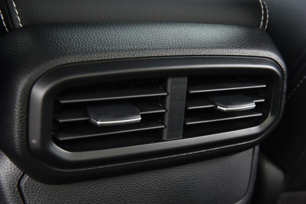 Honda Ridgeline Vehicle Image 29