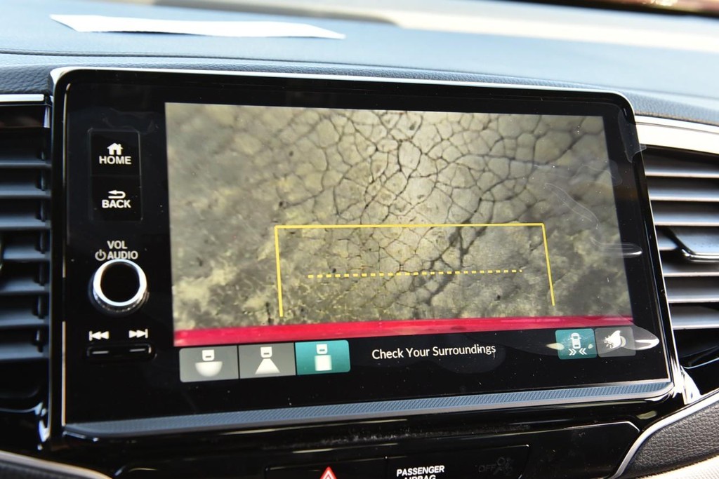 Honda Ridgeline Vehicle Image 16