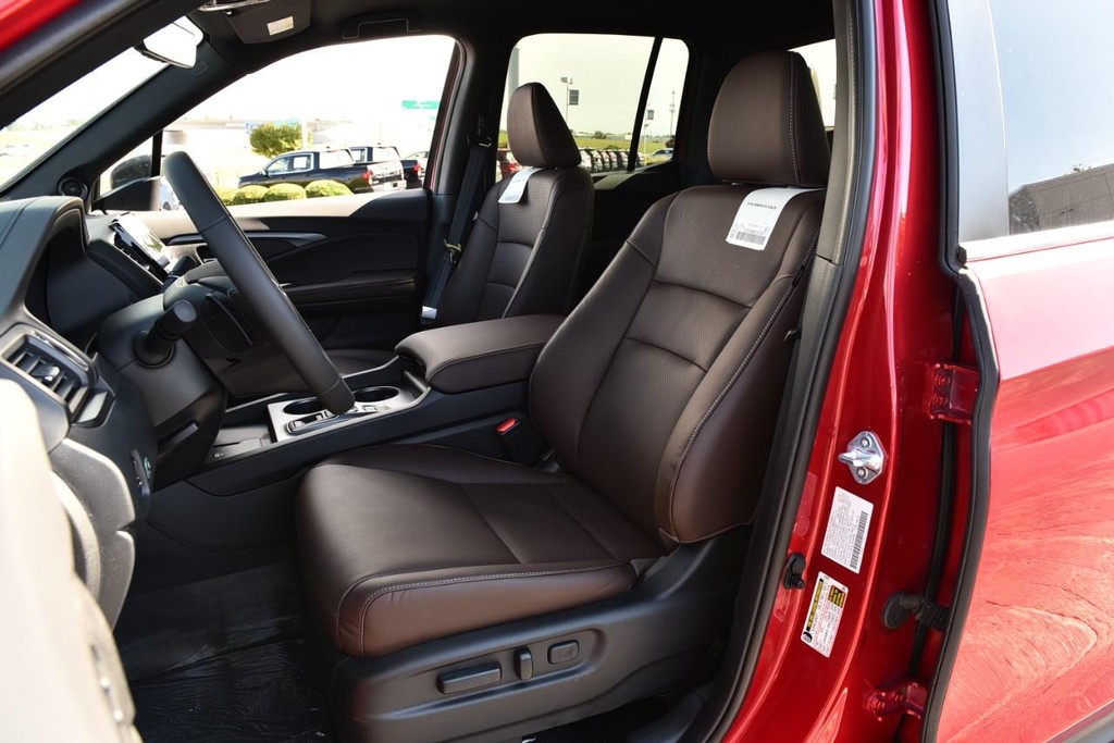 Honda Ridgeline Vehicle Image 25