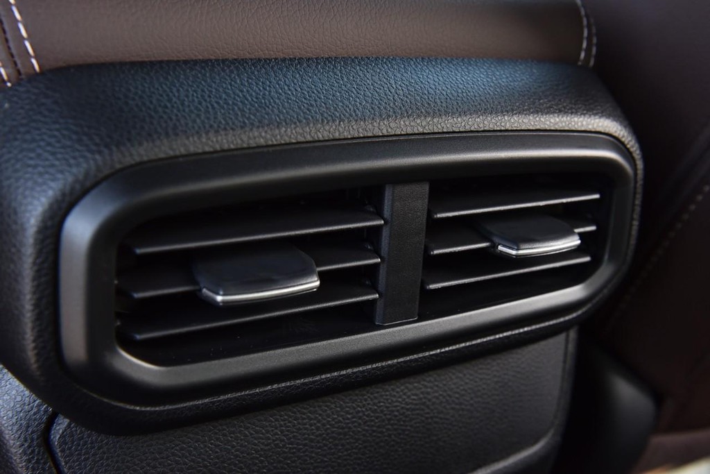 Honda Ridgeline Vehicle Image 29