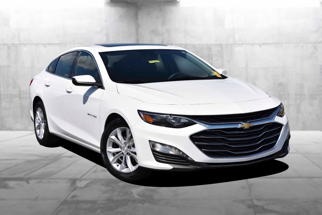 Chevrolet Malibu Vehicle Full-screen Gallery Image 02
