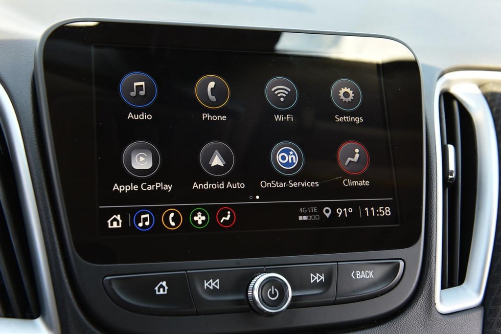 Chevrolet Malibu Vehicle Full-screen Gallery Image 13