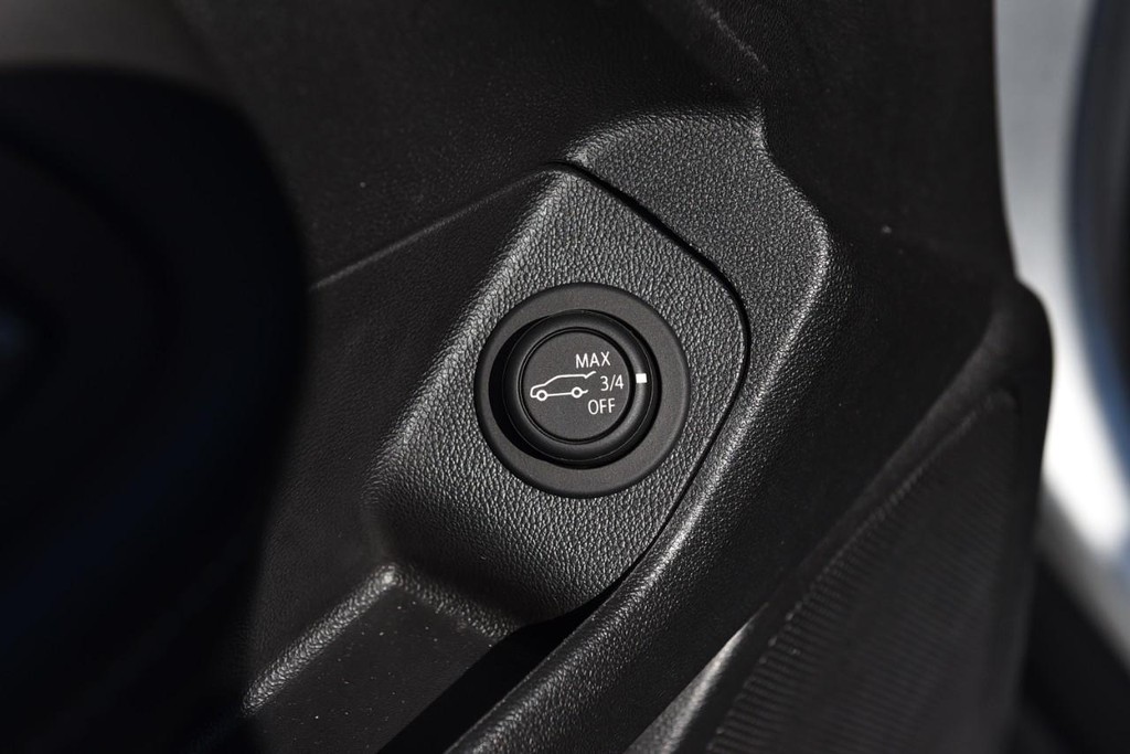 GMC Terrain Vehicle Image 09