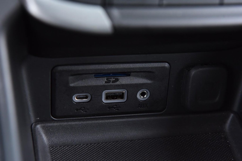 GMC Terrain Vehicle Image 17