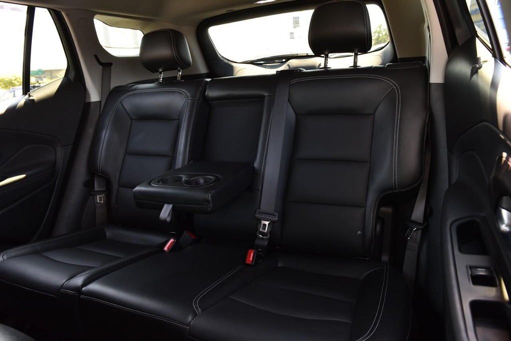 GMC Terrain Vehicle Image 23