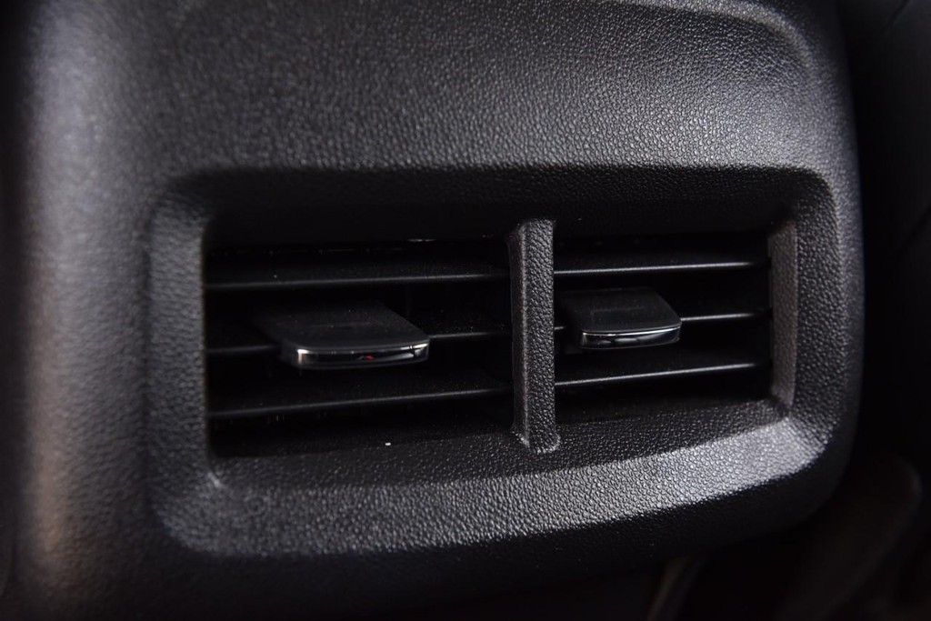 GMC Terrain Vehicle Image 24