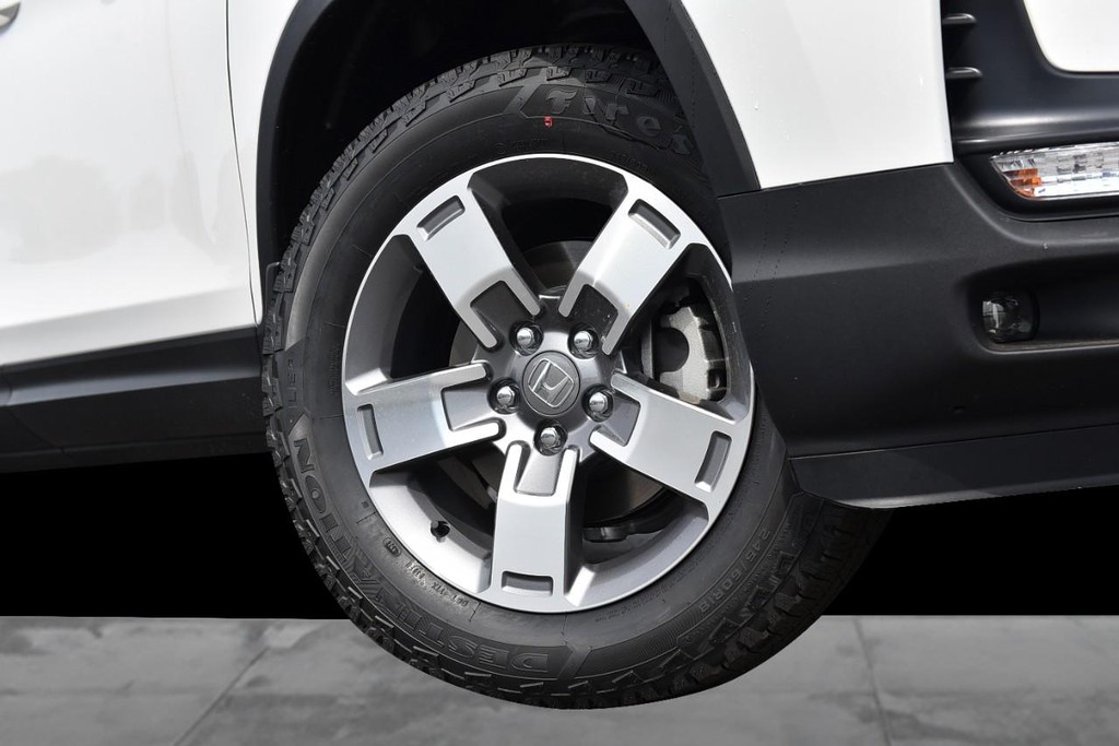 Honda Ridgeline Vehicle Image 03