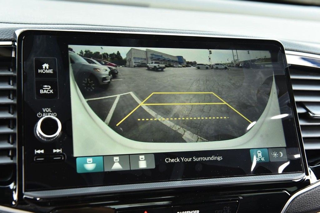 Honda Ridgeline Vehicle Image 15