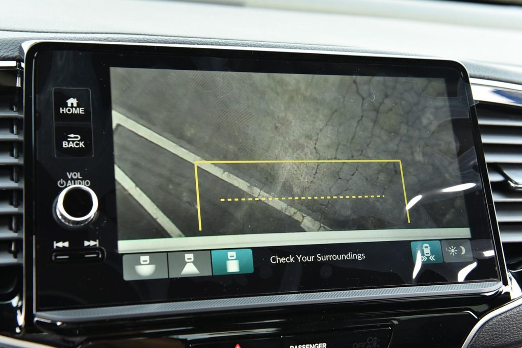 Honda Ridgeline Vehicle Image 16
