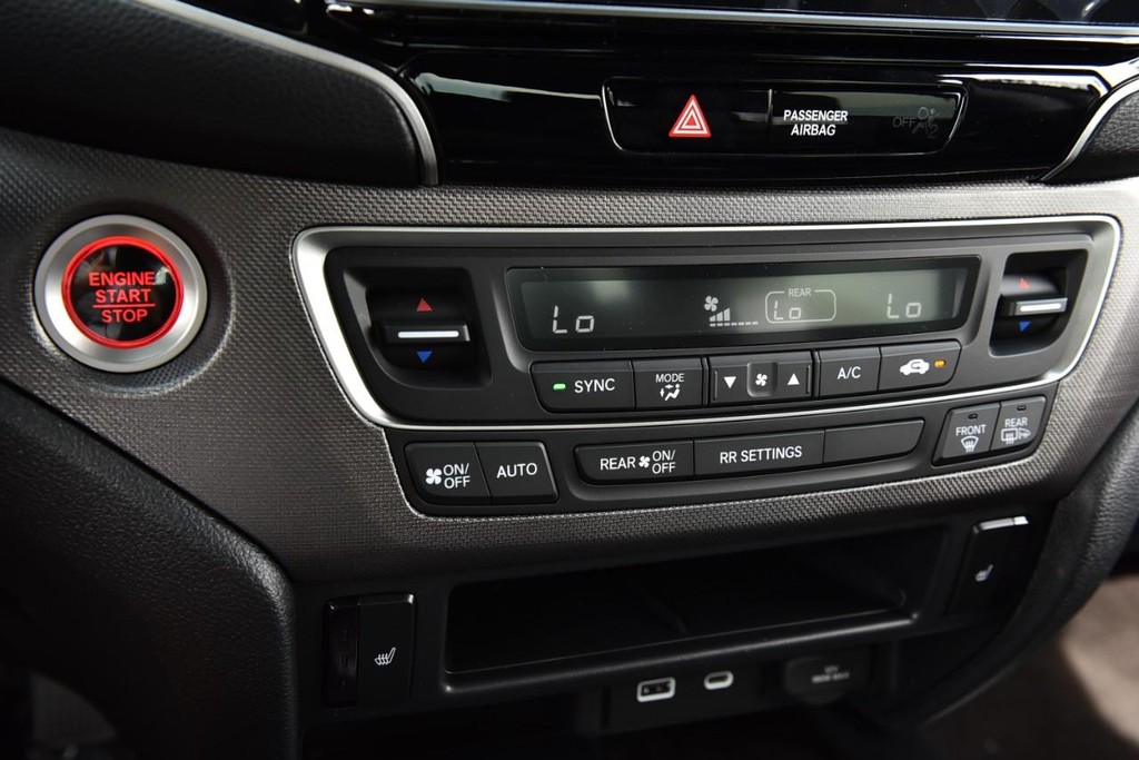 Honda Ridgeline Vehicle Image 18