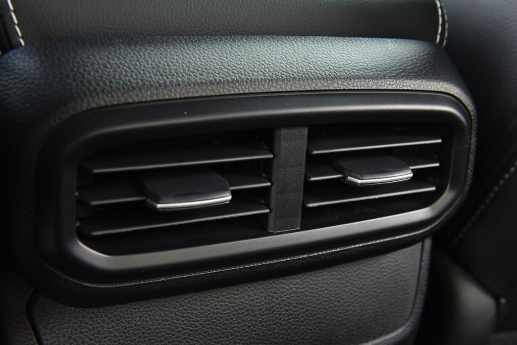 Honda Ridgeline Vehicle Image 29