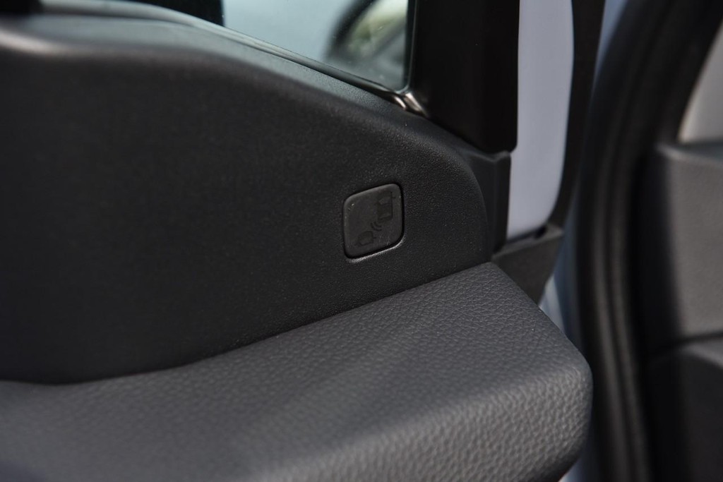 Honda Ridgeline Vehicle Image 12