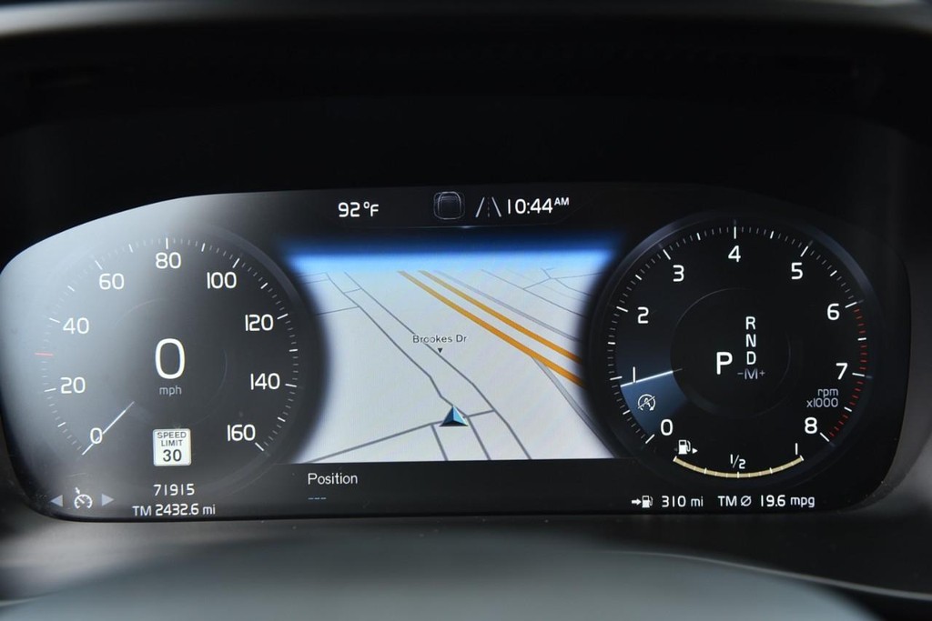 Volvo XC40 Vehicle Image 13