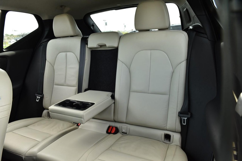 Volvo XC40 Vehicle Image 25