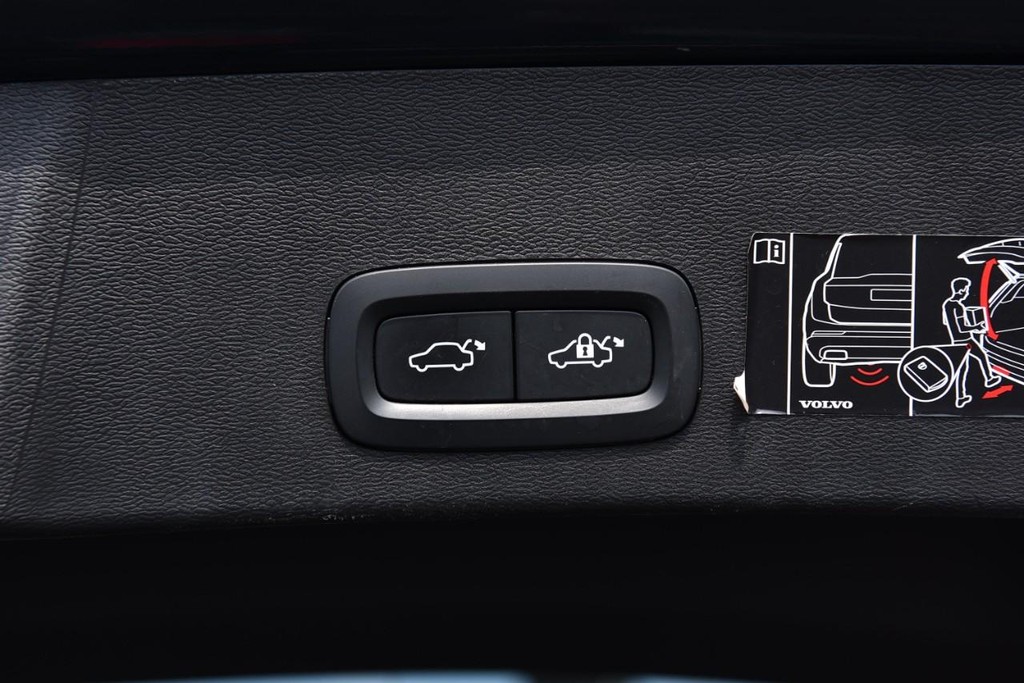 Volvo XC40 Vehicle Image 29