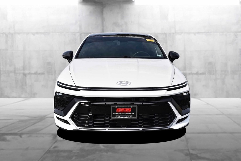 Hyundai Sonata Vehicle Image 04