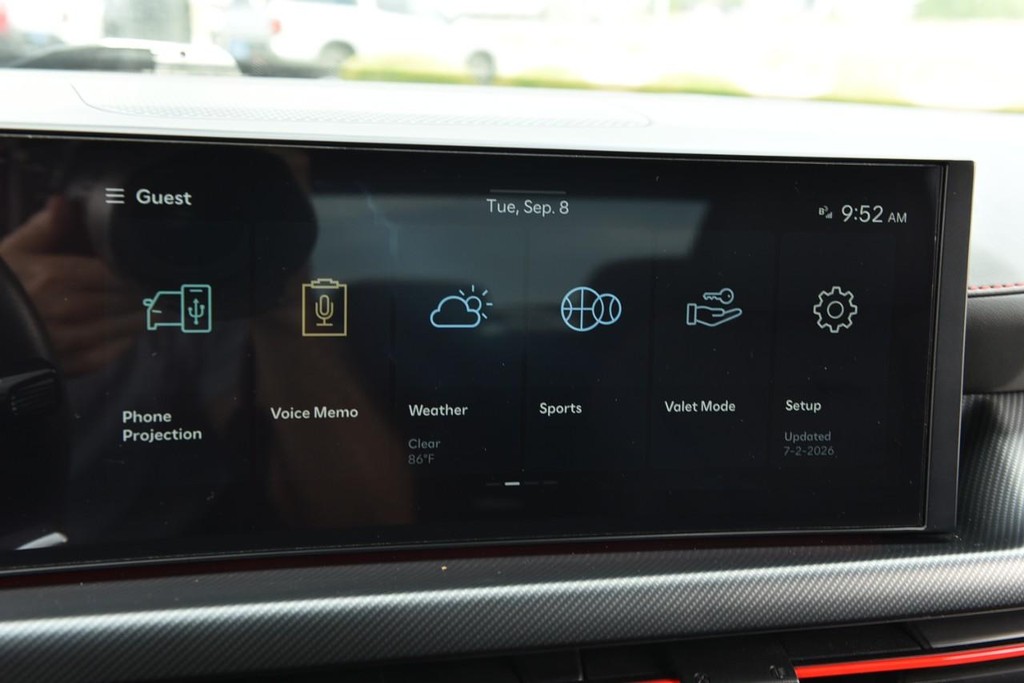 Hyundai Sonata Vehicle Image 15