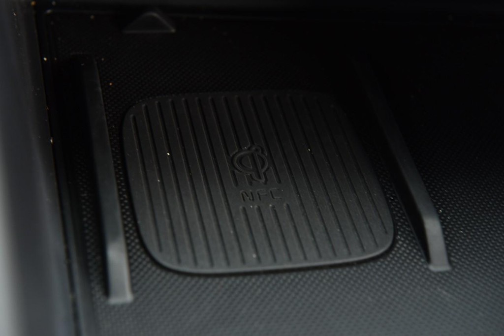 Hyundai Sonata Vehicle Image 19