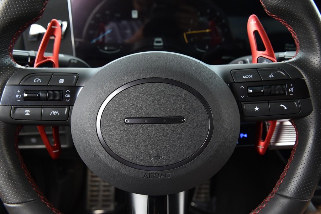 Hyundai Sonata Vehicle Image 21