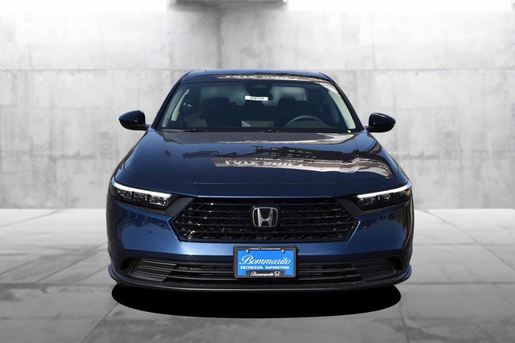 Honda Accord Sedan Vehicle Image 04