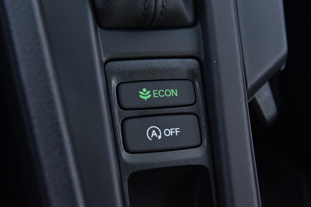 Honda Accord Sedan Vehicle Image 16