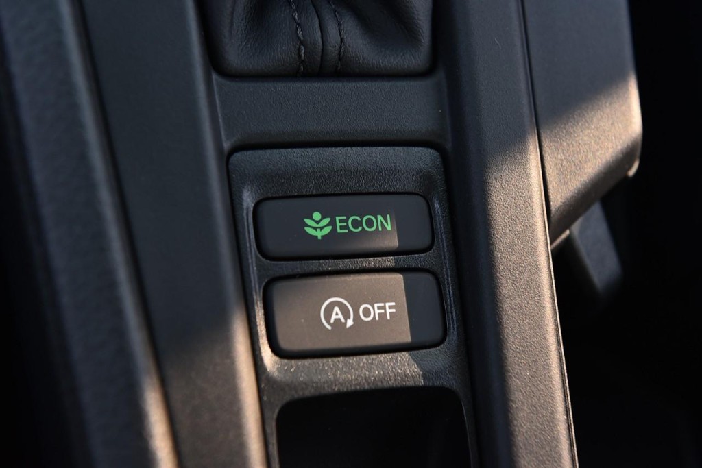 Honda Accord Sedan Vehicle Image 16