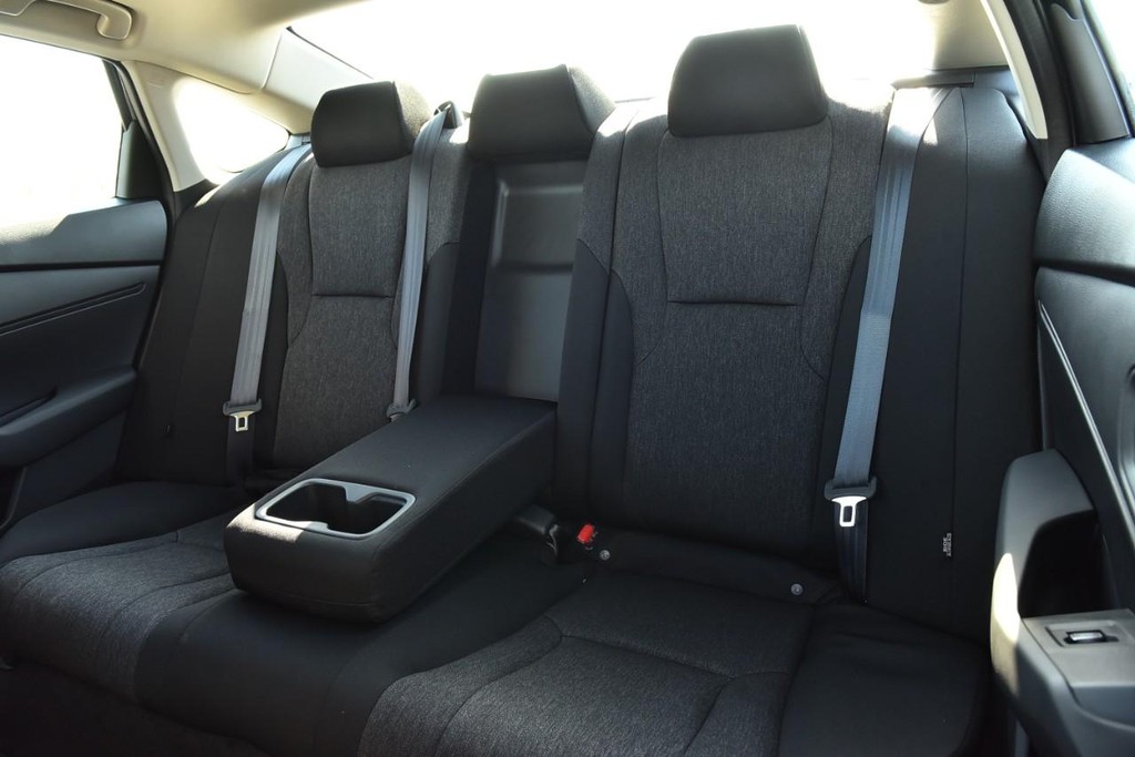 Honda Accord Sedan Vehicle Image 22