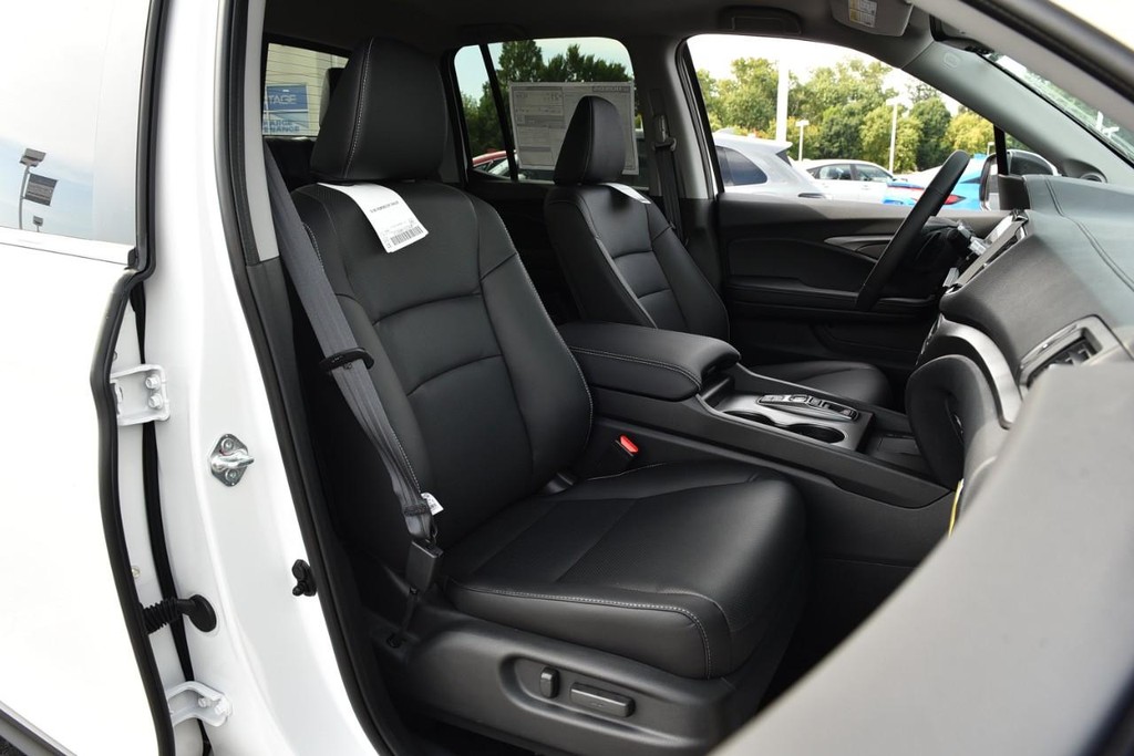 Honda Ridgeline Vehicle Image 25