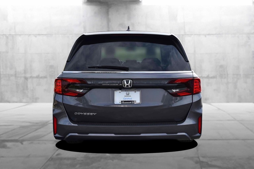 Honda Odyssey Vehicle Full-screen Gallery Image 6