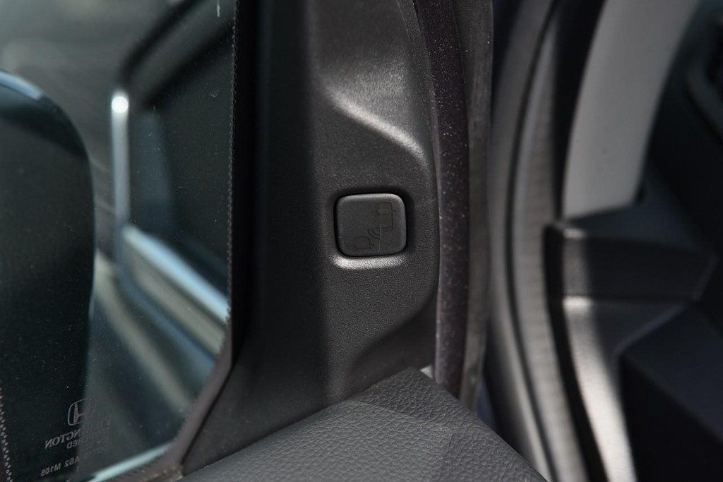 Honda Odyssey Vehicle Full-screen Gallery Image 10