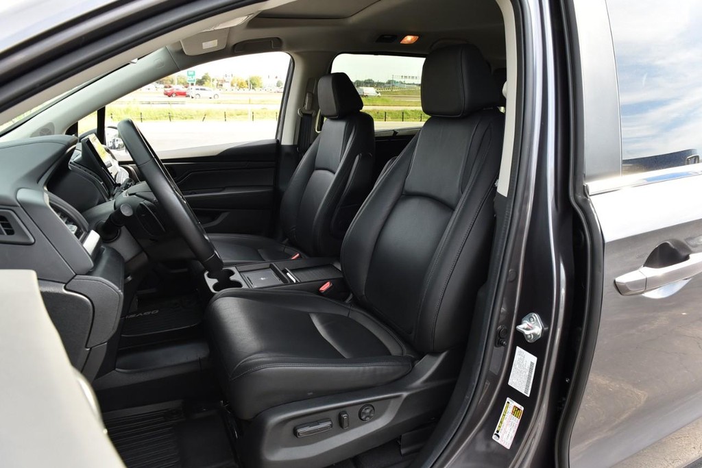 Honda Odyssey Vehicle Full-screen Gallery Image 22