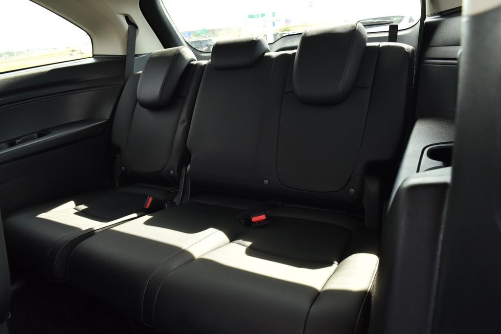 Honda Odyssey Vehicle Full-screen Gallery Image 29