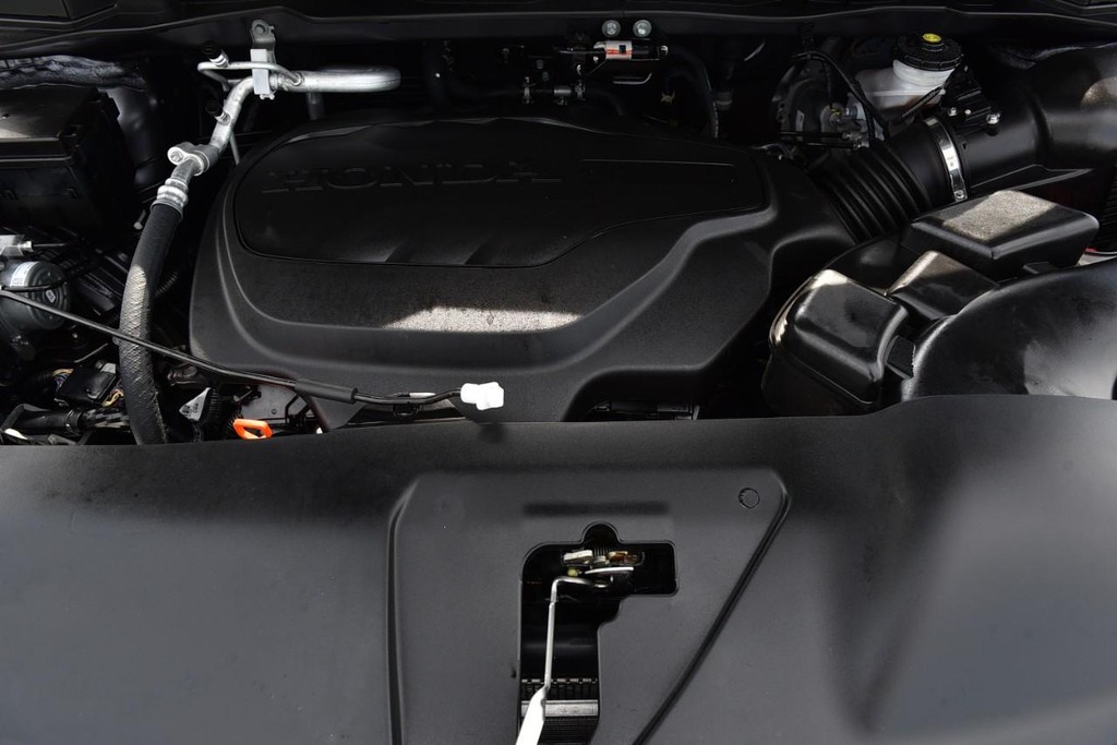Honda Odyssey Vehicle Full-screen Gallery Image 32