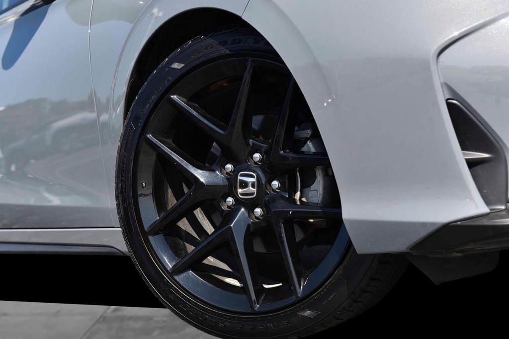 Honda Civic Hatchback Vehicle Image 03