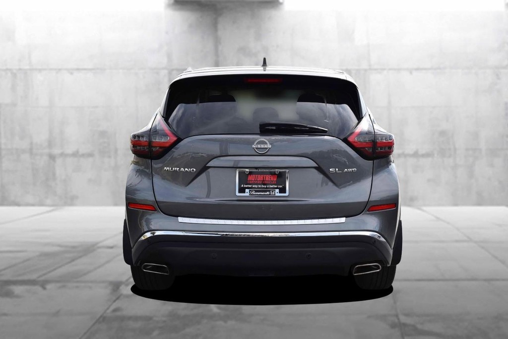 Nissan Murano Vehicle Full-screen Gallery Image 6