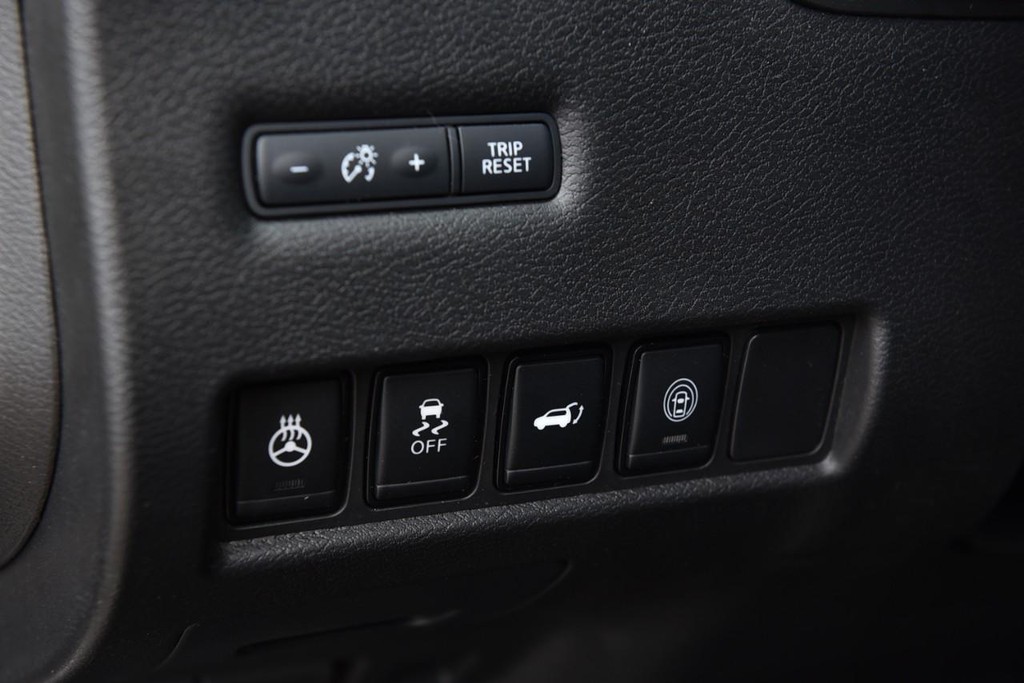 Nissan Murano Vehicle Full-screen Gallery Image 12