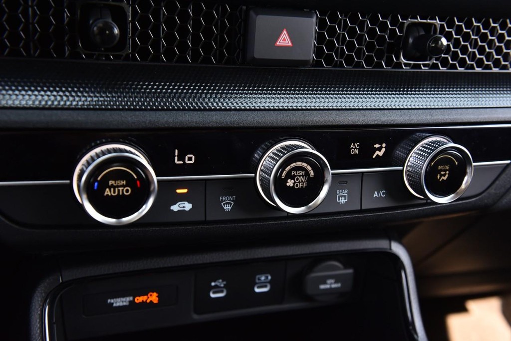 Honda CR-V Vehicle Full-screen Gallery Image 13